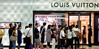 Chinese tourists Louis Vuitton